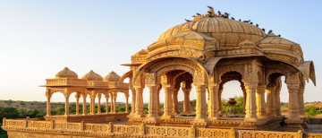 Heart-warming 2 Days Delhi Vacation Package by Supreme Travelers