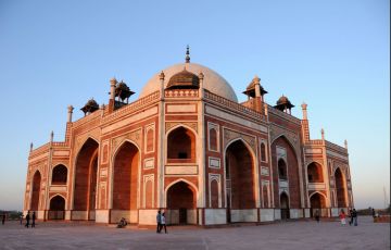 Heart-warming 2 Days Delhi Vacation Package by Supreme Travelers