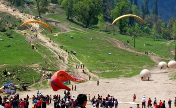 Pleasurable Manali Tour Package for 3 Days 2 Nights from Delhi