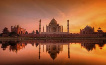 Heart-warming 2 Days Agra Family Vacation Tour Package