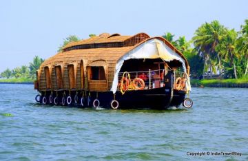 Memorable 8 Days Kochi to Alleppey Friends Holiday Package