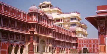 Amazing 2 Days Jaipur Palace Holiday Package