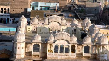 Heart-warming 9 Days 8 Nights Jaisalmer Friends Holiday Package