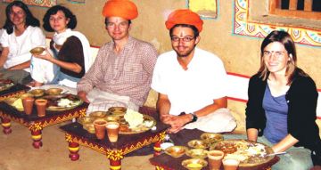 Family Getaway 2 Days Jaipur Holiday Package by Supreme Travelers