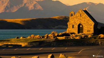 Experience 14 Days India to Rotorua Trip Package