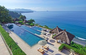 Family Getaway 6 Days India to Bali Luxury Vacation Package