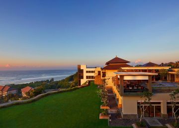 Family Getaway 6 Days India to Bali Luxury Vacation Package