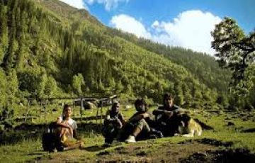 Amazing 6 Days 5 Nights Kheer Ganga Mountain Vacation Package