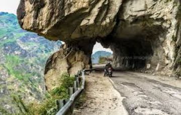 Pleasurable 7 Days New Delhi to Chandratal Luxury Holiday Package