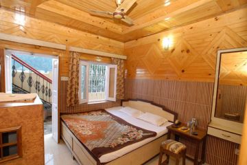 Memorable 4 Days 3 Nights Delhi and NAINITAL Holiday Package