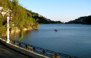 Memorable 4 Days 3 Nights Delhi and NAINITAL Holiday Package