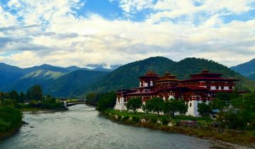 8 Days 7 Nights New Delhi to Siliguri Nightlife Holiday Package