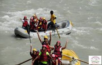 Pleasurable Manali Weekend Getaways Tour Package for 4 Days 3 Nights