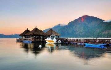 Amazing 7 Days 6 Nights LAKE BATUR Beach Holiday Package