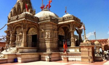 Heart-warming 4 Days Srinagar to SONAMARG Honeymoon Tour Package
