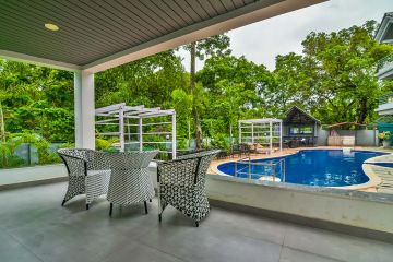 Honeymoon Tour Package for 4 Days from Goa, India