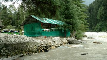 Experience 6 Days Delhi to Kasol Trip Package