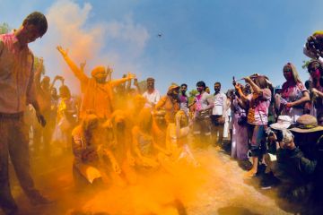 Family Getaway 7 Days Agra Friends Vacation Package