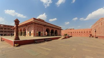 Amazing 3 Days 2 Nights Jaipur Shopping Tour Package