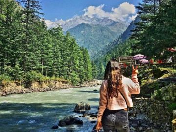 Family Getaway 3 Days 2 Nights Shimla and Manali Vacation Package