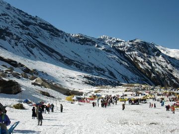 Manali with Solang Valley Tour Package for 3 Days from Delhi