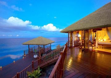Experience 5 Days 4 Nights Seychelles Honeymoon Package