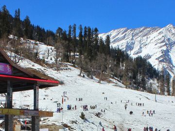 Pleasurable 3 Days Delhi to Solang Valley Holiday Package