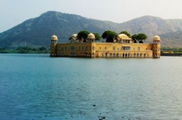 Beautiful 5 Days 4 Nights Agra - Jaipur - Ranthambhore - Jaipur - Delhi Culture and Heritage Vacation Package