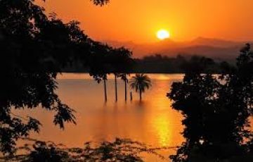 Pleasurable 5 Days Udaipur to Mount Abu Hill Stations Tour Package