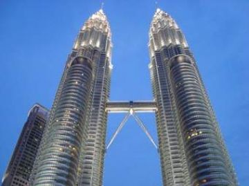 Best 4 Days 3 Nights Kul City Tour With KL Tower Tour Package