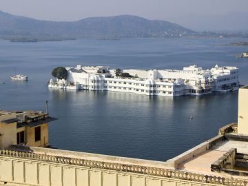 Magical Udaipur Historical Places Tour Package for 3 Days