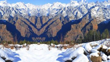 Beautiful 6 Days New Delhi to Auli Laga Joshimath Honeymoon Tour Package