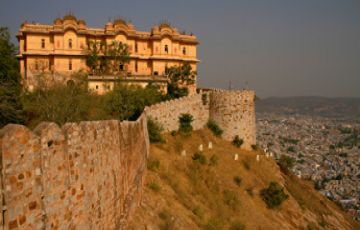 Family Getaway 3 Days 2 Nights Jaipur Offbeat Tour Package