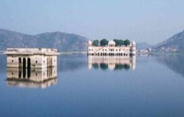 Amazing 3 Days 2 Nights Delhi with Udaipur Holiday Package