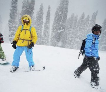 Pleasurable Gulmarg Tour Package for 3 Days 2 Nights from Delhi