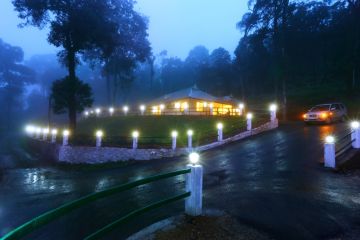 Memorable 5 Days Munnar Friends Trip Package