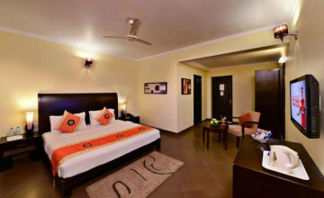 Ecstatic 2 Days 1 Night North Goa Friends Vacation Package