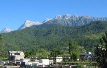 Heart-warming 2 Days 1 Night Manali Friends Tour Package