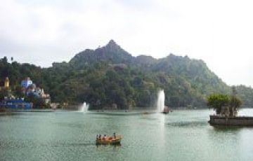 Beautiful Mount Abu Tour Package for 2 Days 1 Night