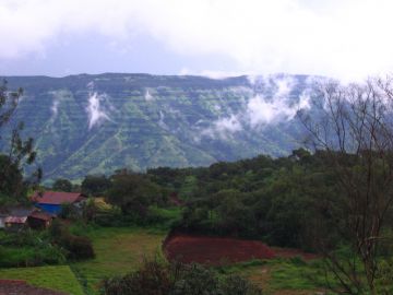 Hill Stations Tour Package for 2 Days from Mahabaleshwar