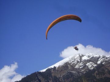 Experience Solang Family Tour Package for 2 Days 1 Night