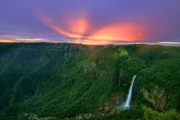 Heart-warming 2 Days Cherrapunji Waterfall Tour Package