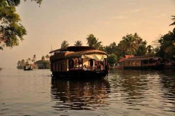 Alleppey Nature Tour Package for 2 Days 1 Night