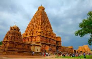5 Days 4 Nights Bangalore, Mysuru with Tiruchirappalli Honeymoon Trip Package