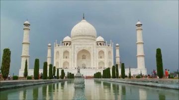 4 Days Mathura, Vrindavan and Agra Adventure Vacation Package