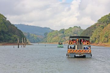 Pleasurable Kerala Beach Tour Package for 2 Days