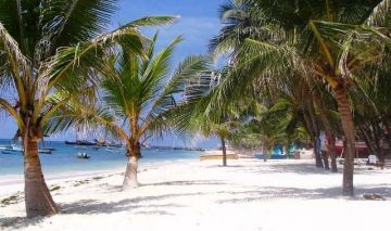 Heart-warming 2 Days Lakshadweep Romantic Vacation Package