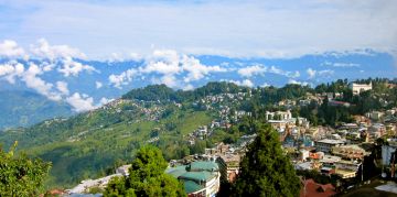 Experience 2 Days 1 Night Darjeeling Family Tour Package