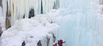 9 Days 8 Nights Delhi to Tibb Cave Island Holiday Package