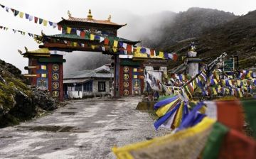 Experience 2 Days Tawang Romance Holiday Package